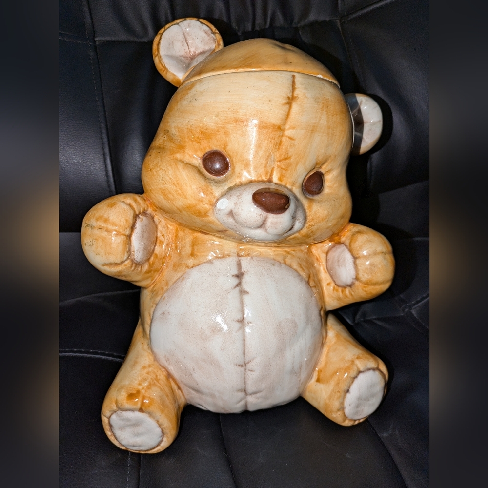 Vintage 1990's Treasure Craft teddy bear cookie jar!  Been in our home 30 years!